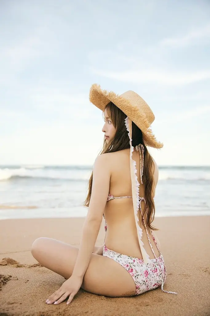 AKB48 平田侑希 待望の1st写真集 11/26発売 画像 4