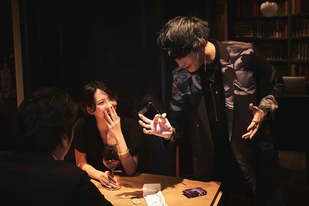 【新店】銀座で◤空中浮遊撮影◢23年の歴史「美食と不思議の隠れ家」リブランディング。 16名のマジシャンと30年熟練シェフの饗宴10月1日開業 画像 4