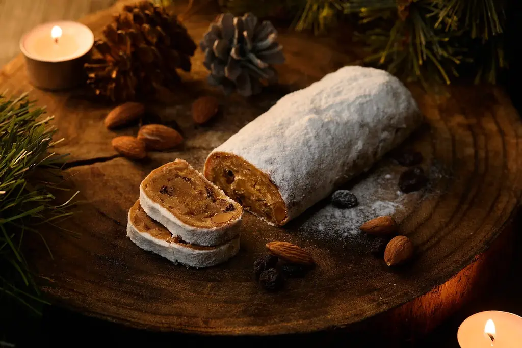 【JWマリオット・ホテル奈良】「クリスマスケーキコレクション2026」の予約受付を開始　今年の注目は、姉妹都市「青の都」に着想を得た「サマルカンドブルー・コレクション」 画像 10