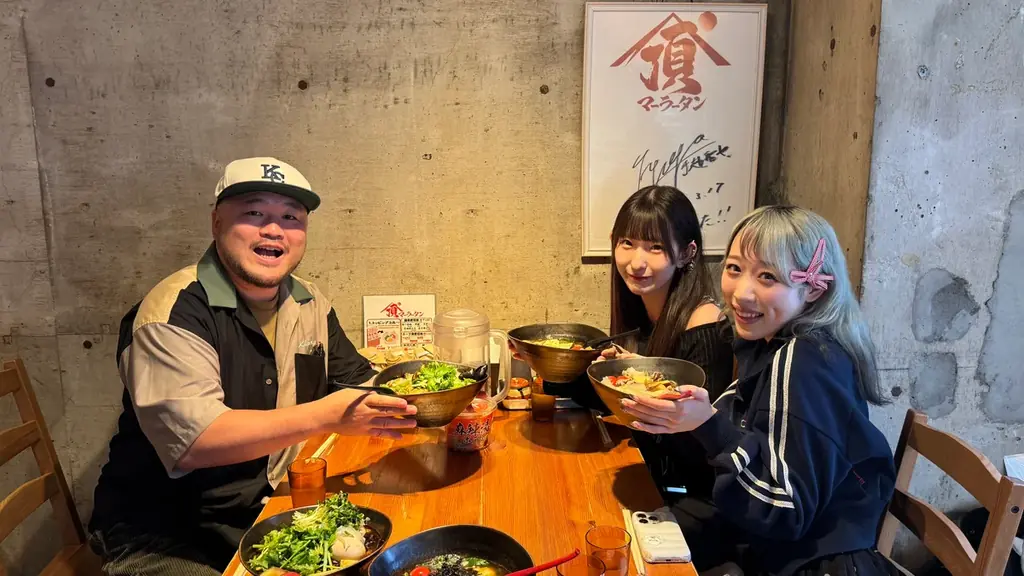 全国サ飯協会が「JAPAN SAUNA FESTIVAL 2026」に協賛！頂マーラータンの“麻辣湯アロマ”サウナ登場！「クマムシ長谷川」×「可愛いって言わないと呪う！サウナ部」共演の生歌熱波を実施！ 画像 5