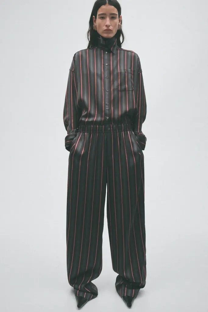 H&M STUDIOから、力強さと女性らしいエネルギーを融合させた2026AWコレクションを発表。 画像 10