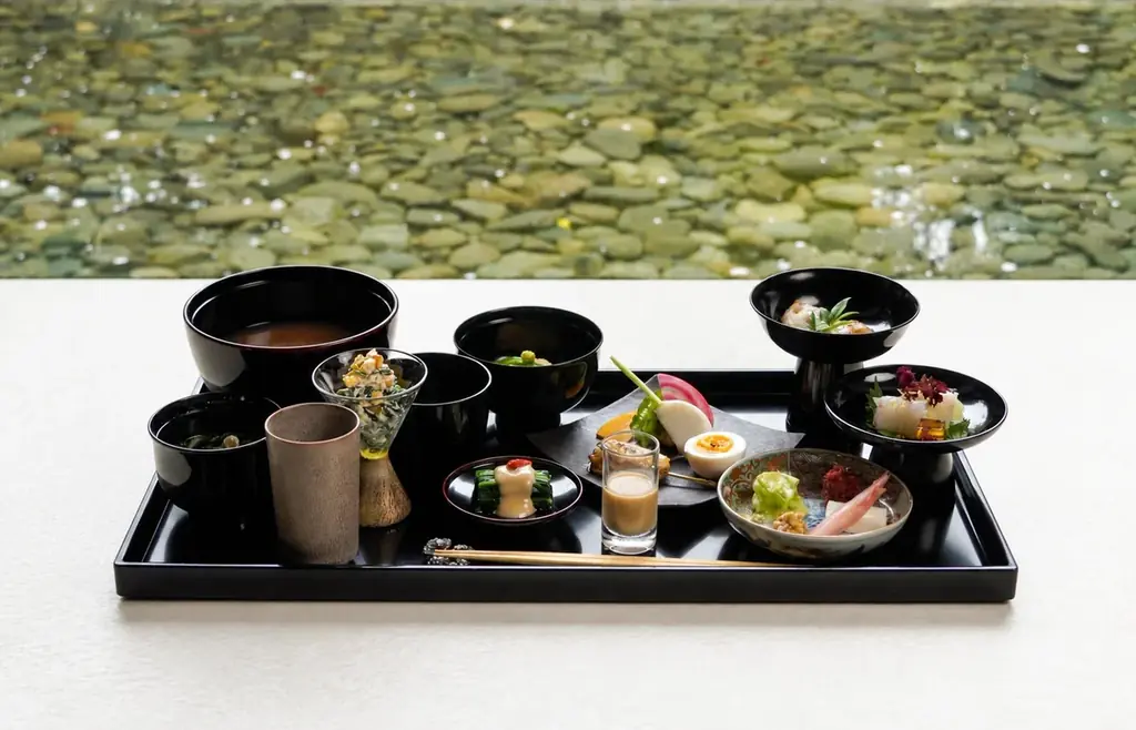 尼崎・茶寮 楽書院の朝餉　茶粥九品の特別朝食