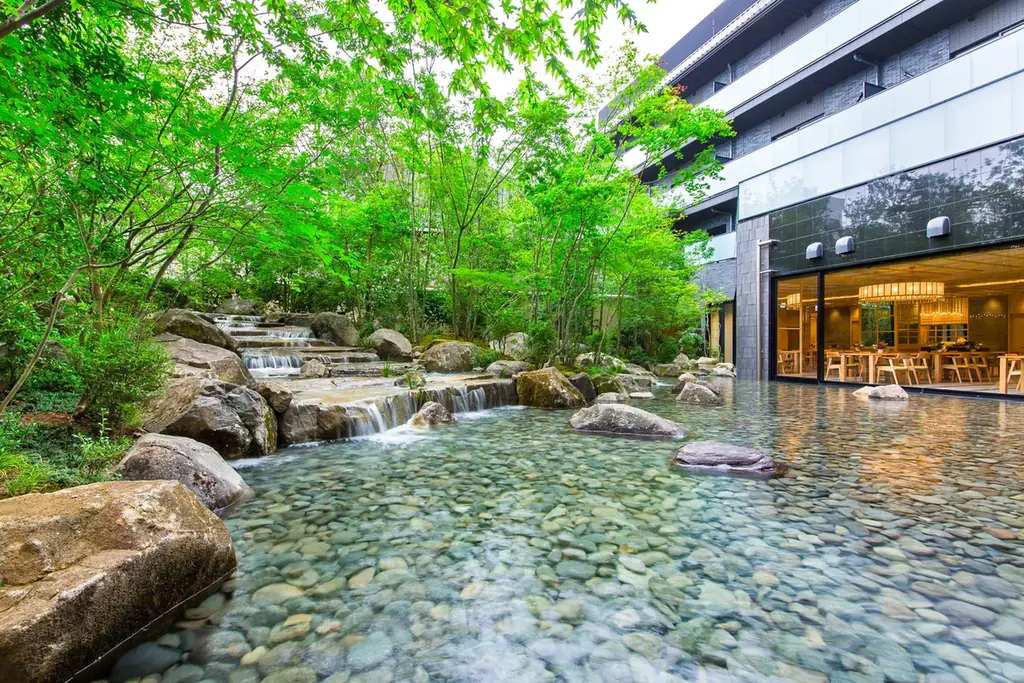 【尼崎 茶寮 楽書院】開業以来はじめての朝食。水のせせらぎが響く日本庭園で味わう「楽書院の朝餉 ー茶粥ー」 画像 10