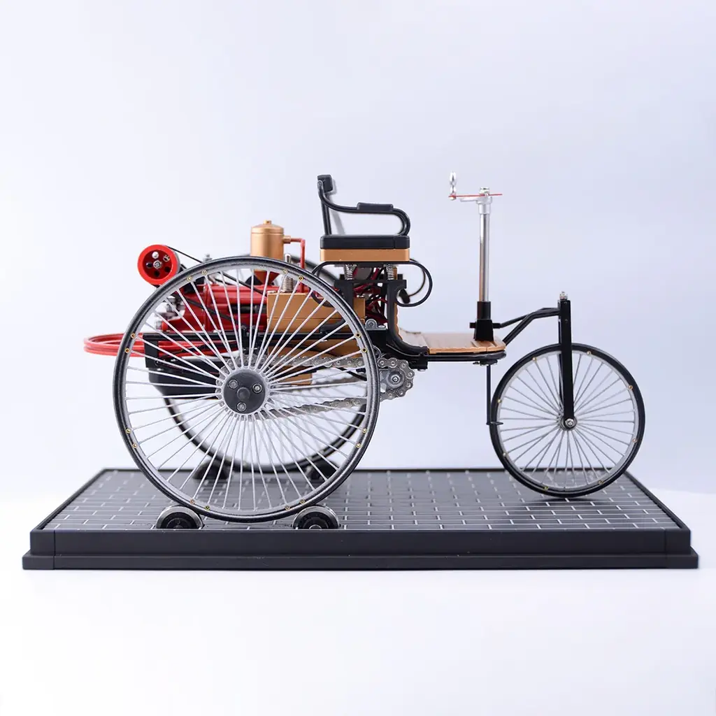 なぜ「世界初の自動車」は3輪だったのか。自動車誕生140年、BLDBが1886年とDM229を見比べる特設ガイドを公開 画像 2