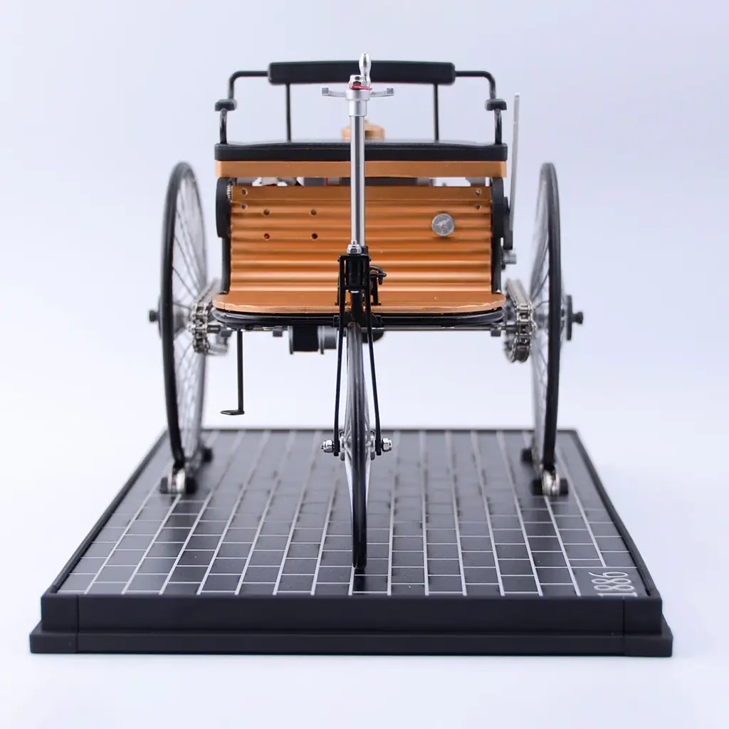 なぜ「世界初の自動車」は3輪だったのか。自動車誕生140年、BLDBが1886年とDM229を見比べる特設ガイドを公開 画像 5
