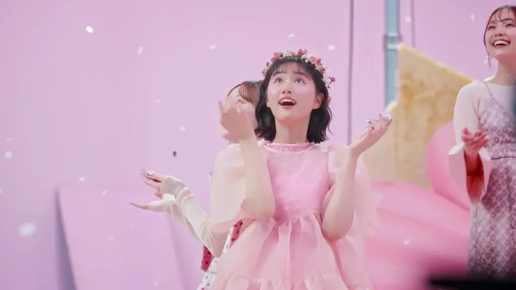 【キャンメイク】原 菜乃華さんがみんなを笑顔にする“花咲かなのかさん”に⁉かわいい歌声にも注目の新TVCM「花咲かなのかさん 篇」を2026年10月1日(木)より全国放映開始！ 画像 14