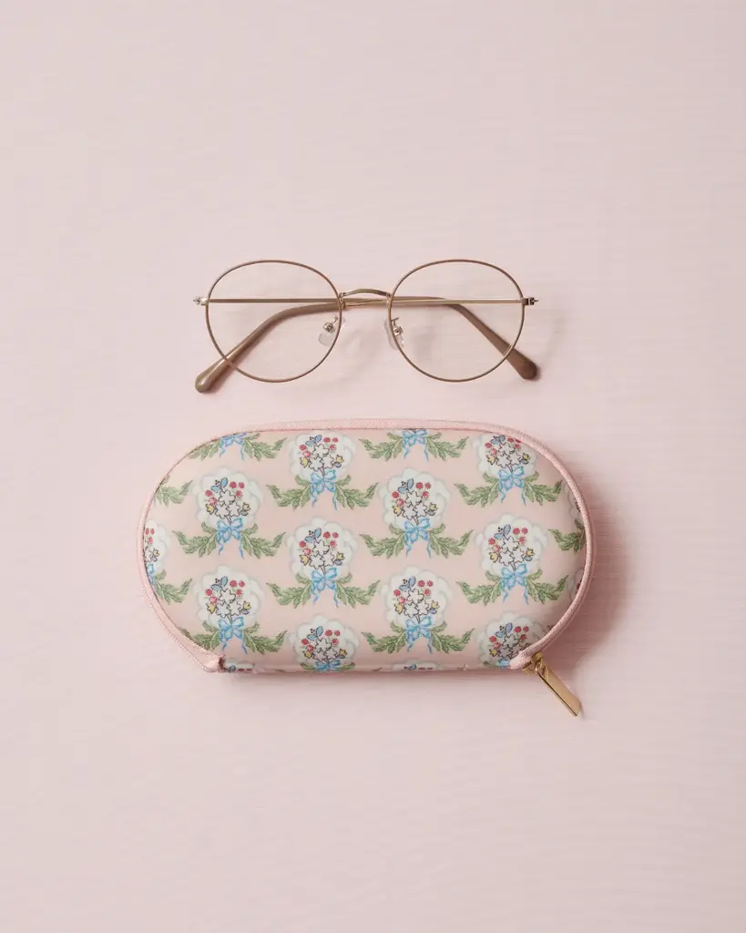 【Cath Kidston × Miho Ishii】美容家 石井美保さんとのコラボ第2弾！限定アートの新型ランチトートなど4型を10月1日（木）発売開始！ 画像 2
