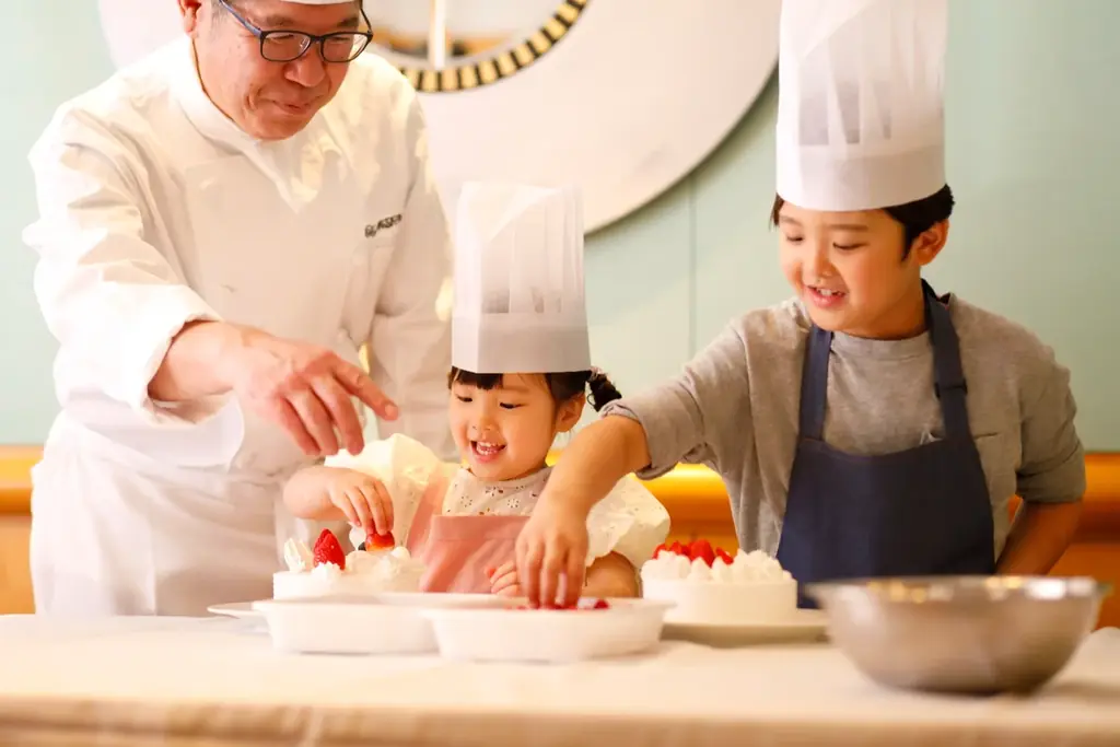 ＜10/18限定＞“なりたい職業”No.1！「パティシエ」になれる夢の時間。親子で楽しむハロウィンイベント開催 画像 1