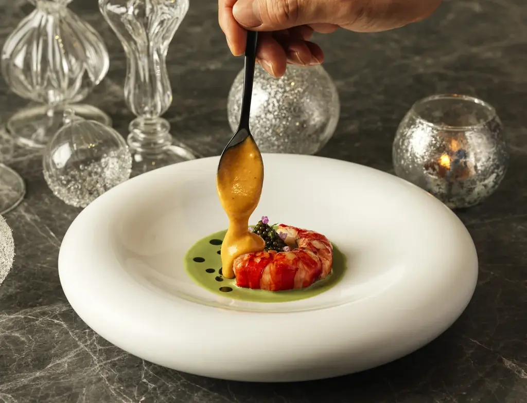 【JWマリオット・ホテル東京】クリスマスアフタヌーンティーや特別なディナーなど館内を華やかに彩る「フェスティブプロモーション2026」10月1日（木）より予約受付開始 画像 3