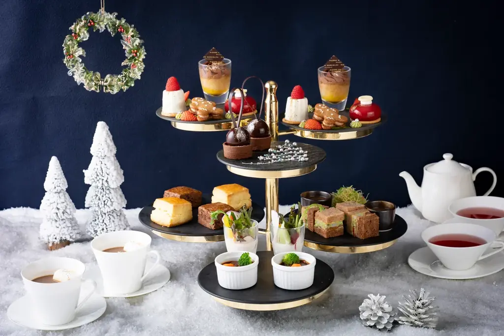 ピエール マルコリーニのオリジナルクーベルチュールを使用した「Christmas Afternoon Tea」を提供 画像 1