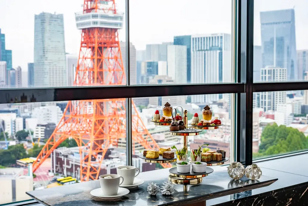 ピエール マルコリーニのオリジナルクーベルチュールを使用した「Christmas Afternoon Tea」を提供 画像 2