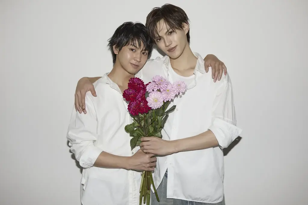 「修仲」藤本洸大＆簡秀吉が「TVガイドPERSON」世界的写真家レスリー・キー連載で初の2ショット撮り下ろし＆裏表紙に登場！ 画像 3