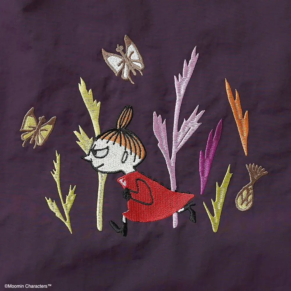 【MOOMIN(ムーミン)】新柄登場！ご先祖さま＆リトルミイを繊細な刺繍で表現。トートバッグ＆ショルダーで使い分けできる2WAY仕様で、秋の街歩きやお買い物、休日のお出かけにもぴったりなバッグ 画像 4