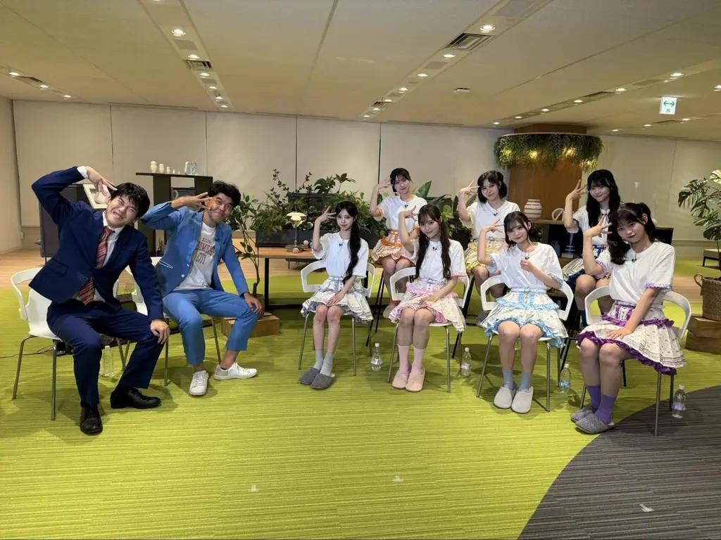 KAWAII LAB.発の新星アイドル「MORE STAR」が大奮闘！ 先輩からの指令で“歌詞×グルメ”ロケに挑戦！土佐兄弟との即興ミニコントも披露！？ 画像 1