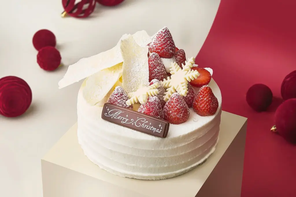 【ウェスティン都ホテル京都】2026年クリスマスケーキは香りと酸味で仕立てる後味の軽やかな3種ーアールグレイ、ピスタチオ、苺　10月1日より予約受付開始 画像 3