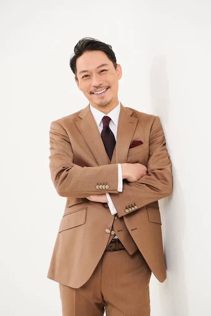 『バチェラー』シリーズの司会を務めた坂東工さんがナレーションを担当! ホームドラマチャンネルオリジナル番組「安齊勇馬図鑑ーみんなが知りたい１００のひみつー」いよいよ放送! 坂東さんからコメントも到着! 画像 2