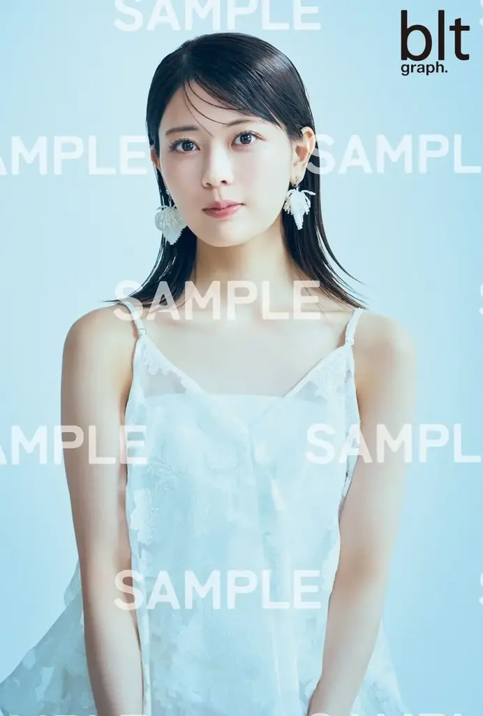 3期生として歩んだ10年、そして現在地。乃木坂46・3期生の岩本蓮加＆伊藤理々杏が「blt graph.vol.116」に登場！ 約1万字に及ぶロングインタビューも実施。 画像 11