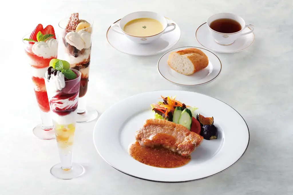 「資生堂パーラー サロン・ド・カフェ ラゾーナ川崎店」実りの秋を贅沢に楽しめるパフェなどの限定メニューを展開 画像 5