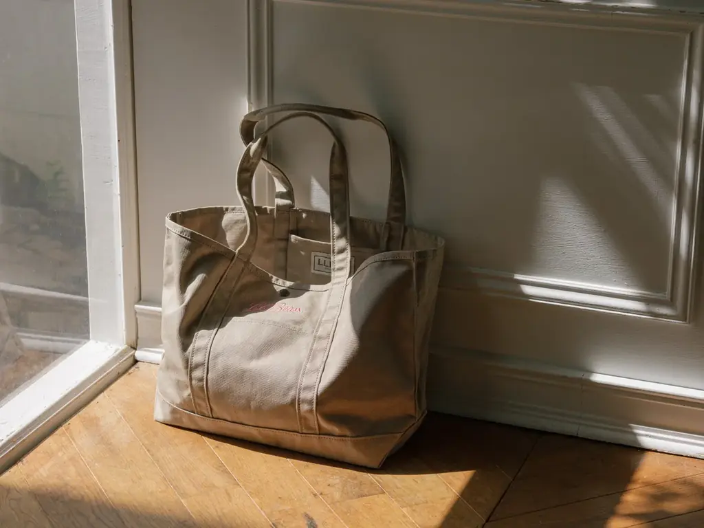 冬から春へ。L.L.Bean for SALON、来春を彩る5色の限定トートバッグ 画像 1