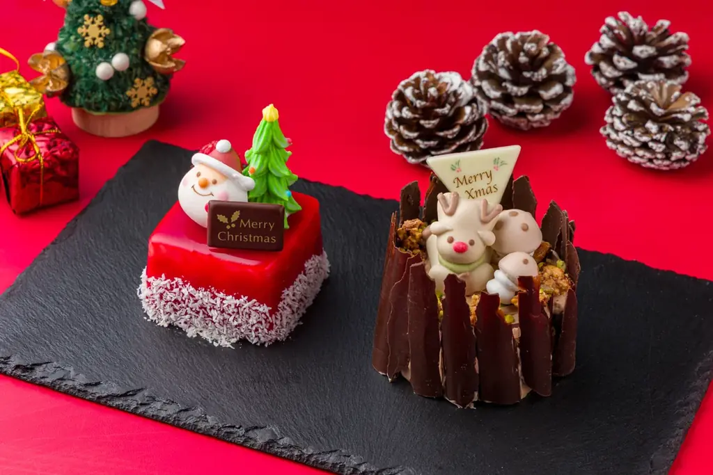 USJ近くのホテルで楽しむ、2種のクリスマスケーキ付き宿泊プラン