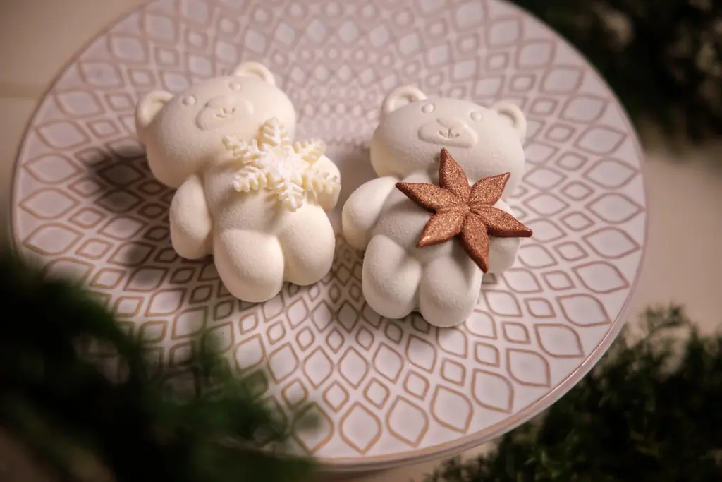 【フォーシーズンズホテル東京大手町】クリスマスケーキ「エトワール ショコラ」10月1日（木）より予約受付開始 画像 4