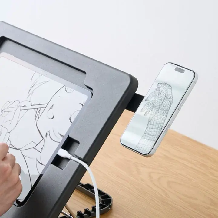 ワイドフレームだから手を添えて描きやすい！絵を描く人たちの声から生まれたドローイング用タブレットスタンドを新発売。直営ECサイトにて特典付きの先行予約を実施 画像 11