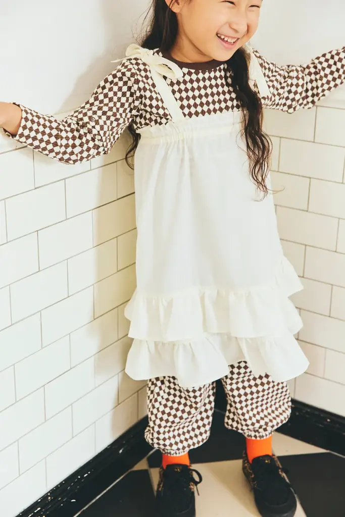 ママ＆ファミリーメディア『HugMug』初の子ども服プロデュース「週末、とびきりオシャレしたくなる」子ども服をベルメゾンと共同開発 画像 5