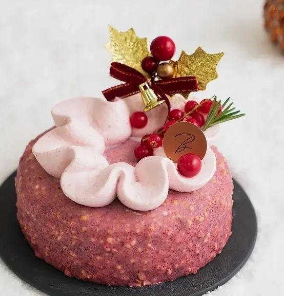 BEYOND SWEETSのクリスマスケーキ2026、初登場2品と予約方法