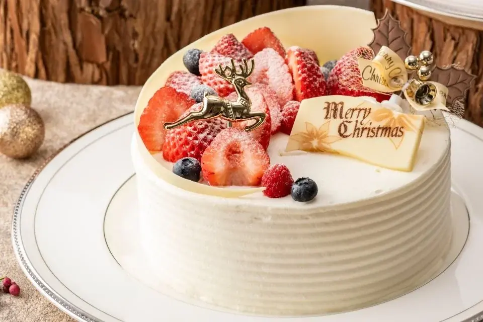 京都東急ホテルにて聖夜を彩る2種のクリスマスケーキの予約受付を11月より開始！今年は、ノワゼットキャラメルオランジュやいちごデコレーション！ 画像 4