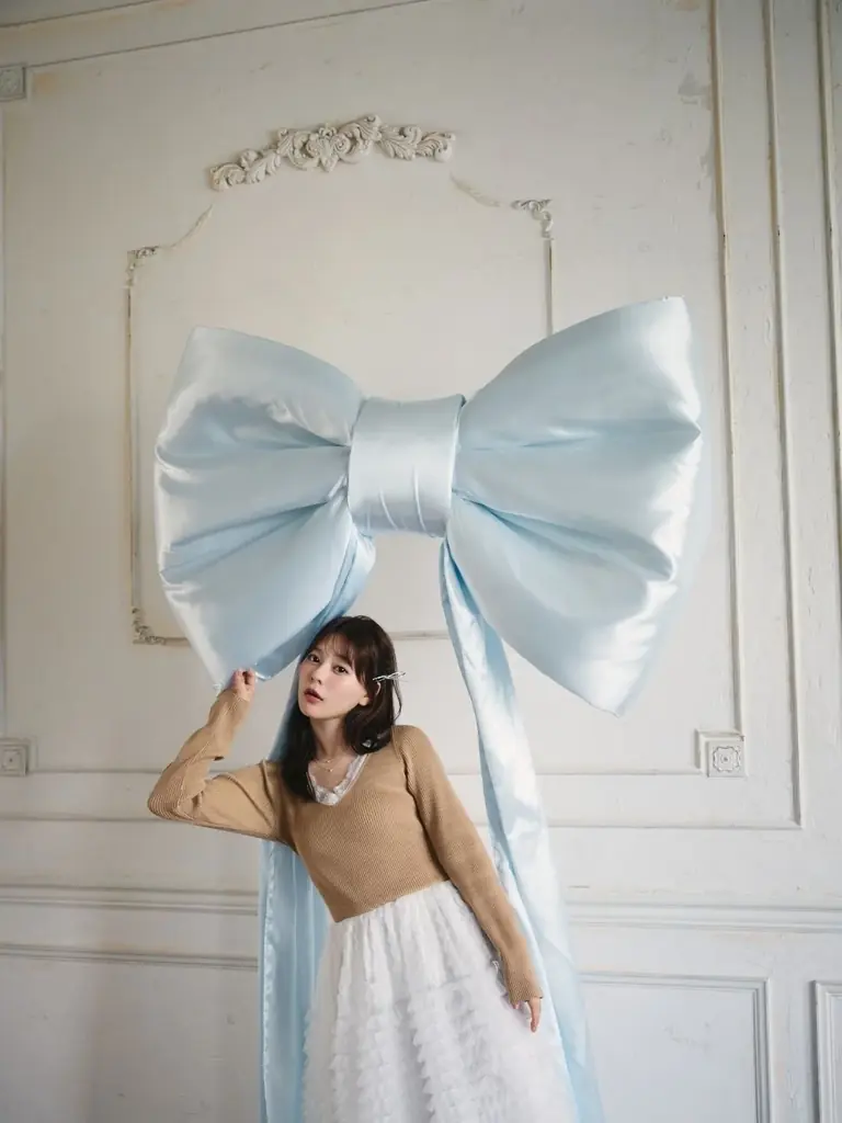齊藤なぎささんがOlu.ブランドミューズ2年目へ　ブランド5周年を彩る2026AWコレクション “Bitter Sweet Grace”公開 画像 2