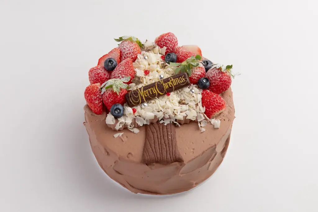 60台限定。“いちご30粒”を包んだプレミアムクリスマスケーキが登場　北海道産食材にこだわるフランセスファームが10/1予約開始 画像 4