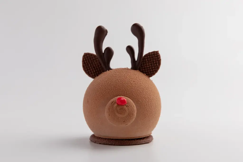 60台限定。“いちご30粒”を包んだプレミアムクリスマスケーキが登場　北海道産食材にこだわるフランセスファームが10/1予約開始 画像 6