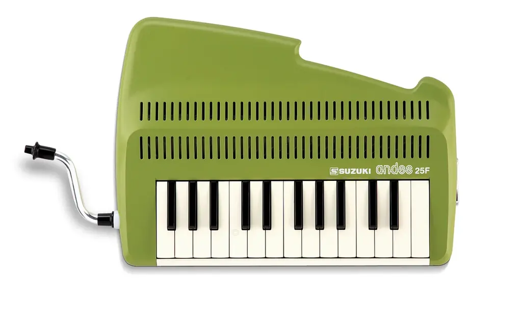 笛の音が鳴る鍵盤楽器「鍵盤リコーダー アンデス25F」。リミテッドカラー「Frost Green（フロストグリーン）」発売。/鈴木楽器製作所 画像 3