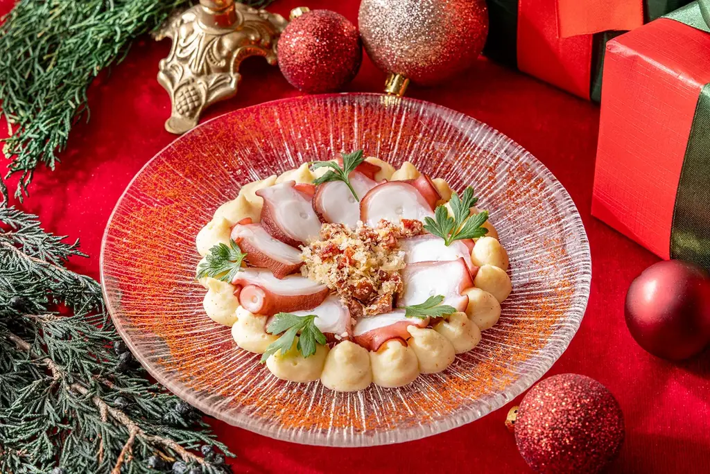 ヒルトン名古屋　ヨーロッパ各国の伝統料理で祝う「クリスマス・ニューイヤーランチ&ディナービュッフェ」を開催 画像 15
