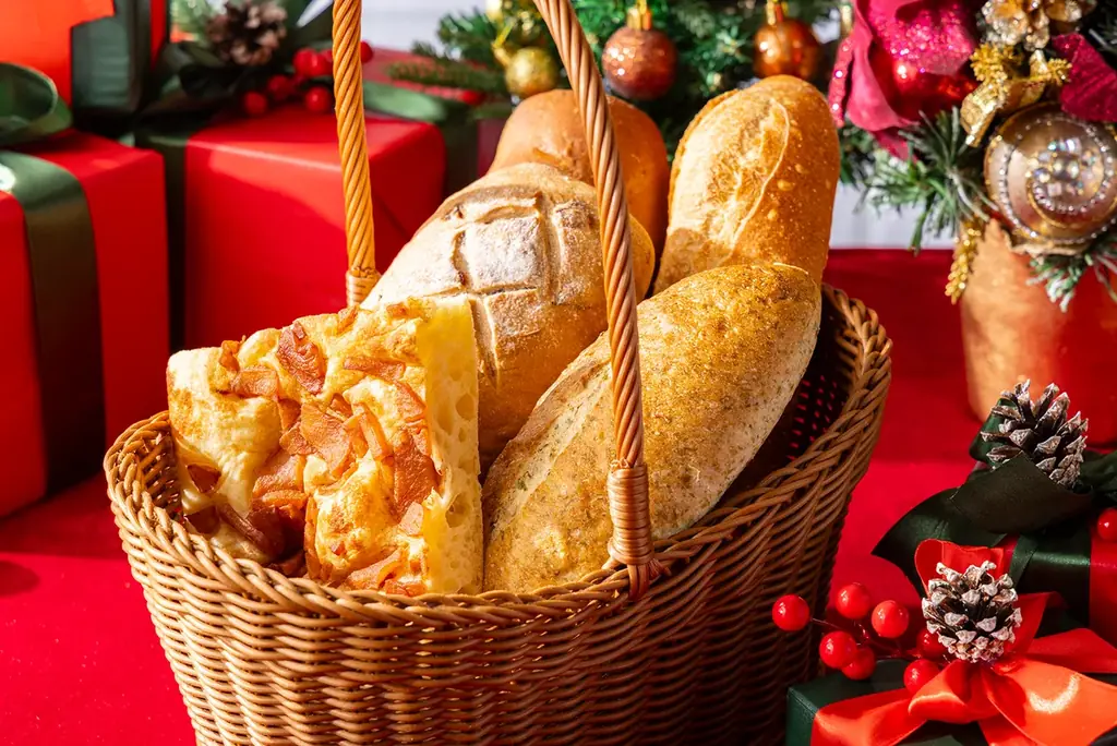 ヒルトン名古屋　ヨーロッパ各国の伝統料理で祝う「クリスマス・ニューイヤーランチ&ディナービュッフェ」を開催 画像 22