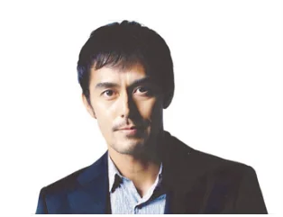 ソニー損保の長期自動車保険（3年契約）の新CMに、阿部寛さんを起用～2026年10月2日より新CM「長～い安心の傘」シリーズを公開～ 画像 3