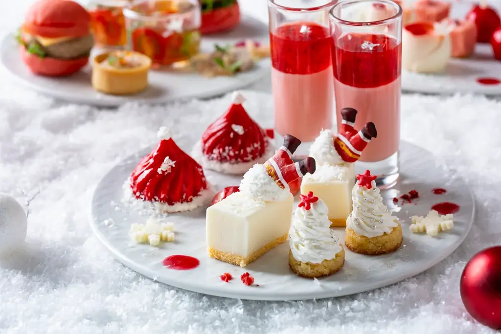 【びわ湖大津プリンスホテル】赤と白で彩る心ときめくホリデーシーズン 「Christmas Afternoon Tea」を販売 画像 3