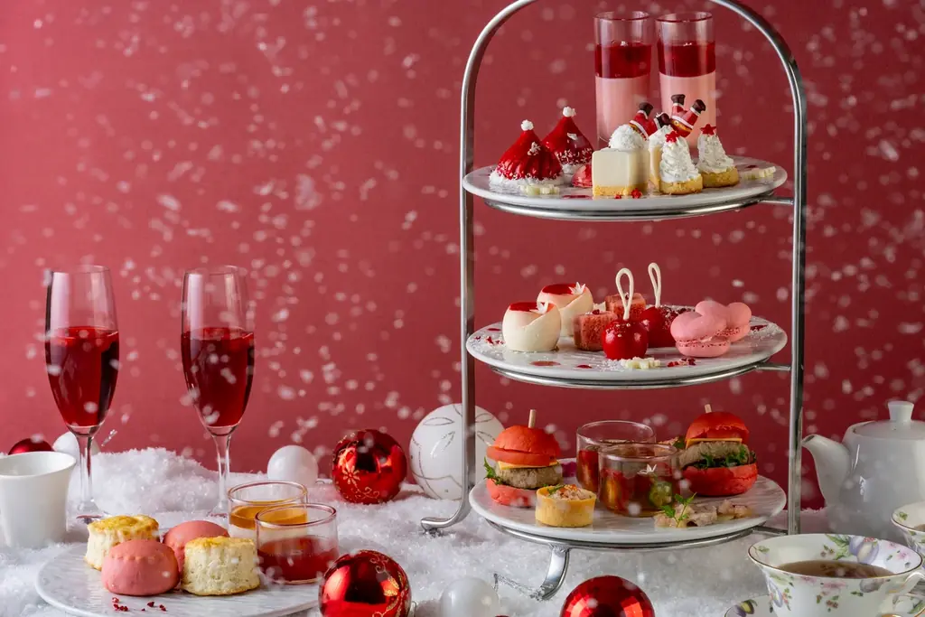 【びわ湖大津プリンスホテル】赤と白で彩る心ときめくホリデーシーズン 「Christmas Afternoon Tea」を販売 画像 5