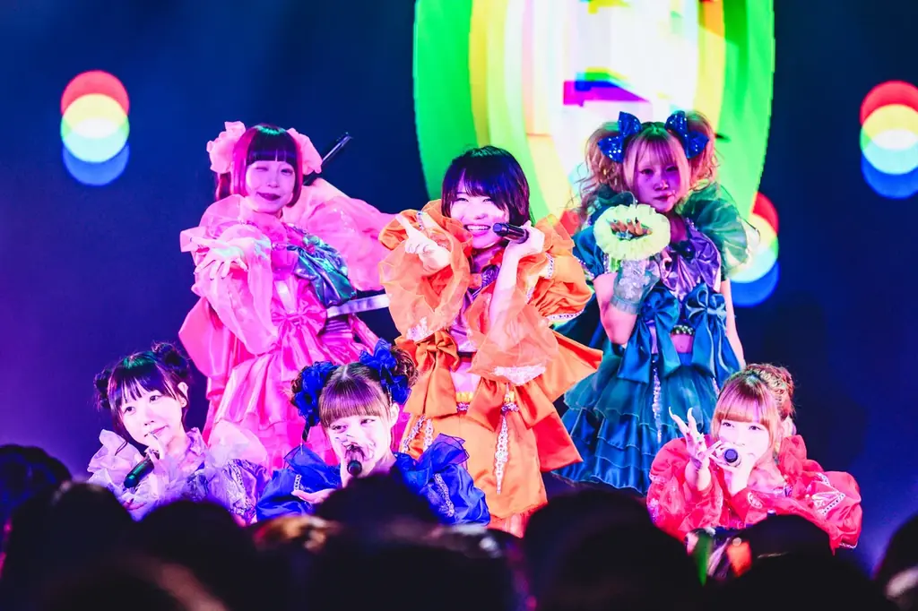 ゆるめるモ！15周年ライブで独立記念、新曲と歴代メンバー共演