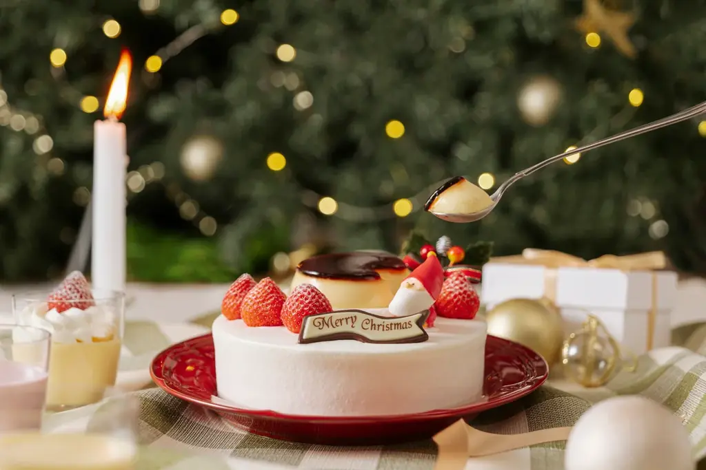 【プリンが主役のクリスマス！】“なめらかプリンブーム”の火付け役「パステル」から大きなプリンをまるごとのせたクリスマスケーキが登場！定番のショートケーキをはじめクリスマス期間限定のプリンなどを新発売！ 画像 2
