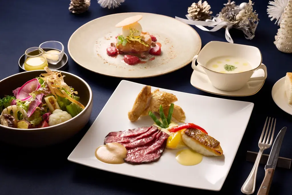 Dining Restaurant「BAY GRILL」By Yokohama Royal Park Hotel Christmasランチ＆ディナー2026 画像 2