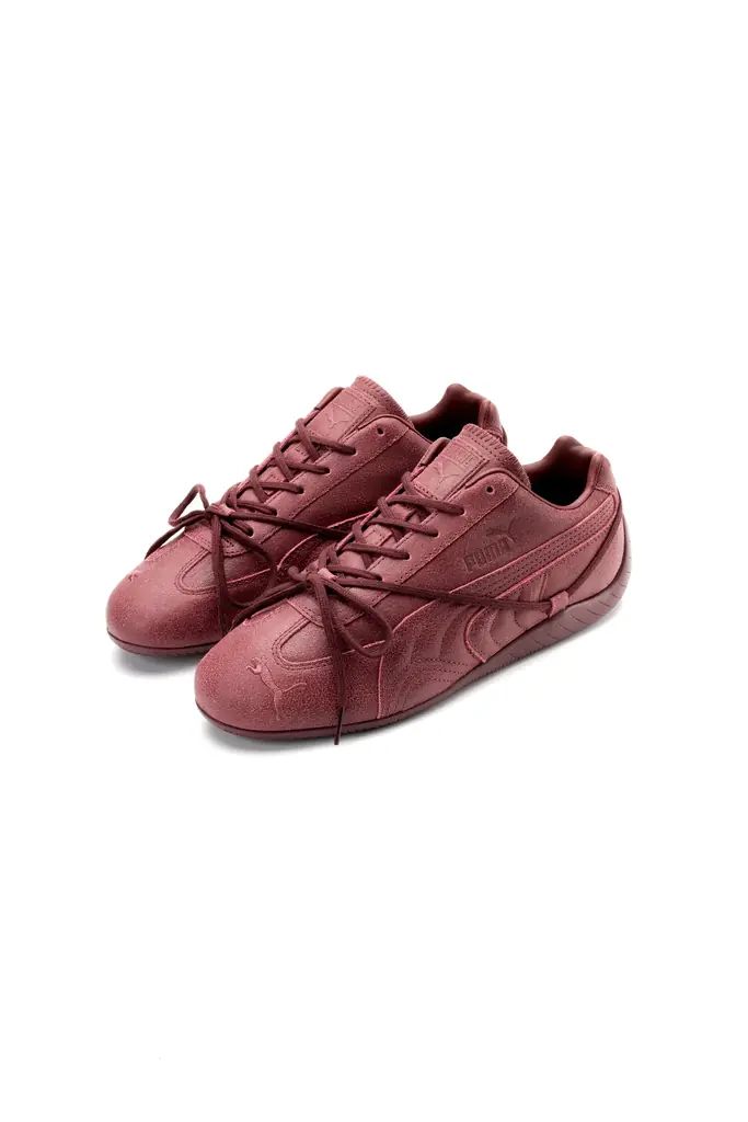 「PUMA x ROSÉ」コレクションより新たな「SPEEDCAT」が登場起毛感のあるヌバックレザーを採用した「SPEEDCAT VTG」を10月8日（木）より発売 画像 3