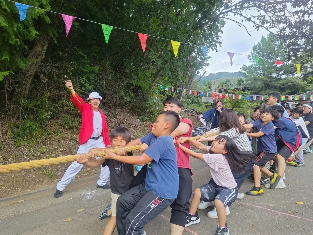 昭和レトロな温泉銭湯 玉川温泉で10月12日「スポーツの日」に、綱引きや玉入れ、パン食い競争など「昭和レトロな大運動会」を開催します。 画像 2