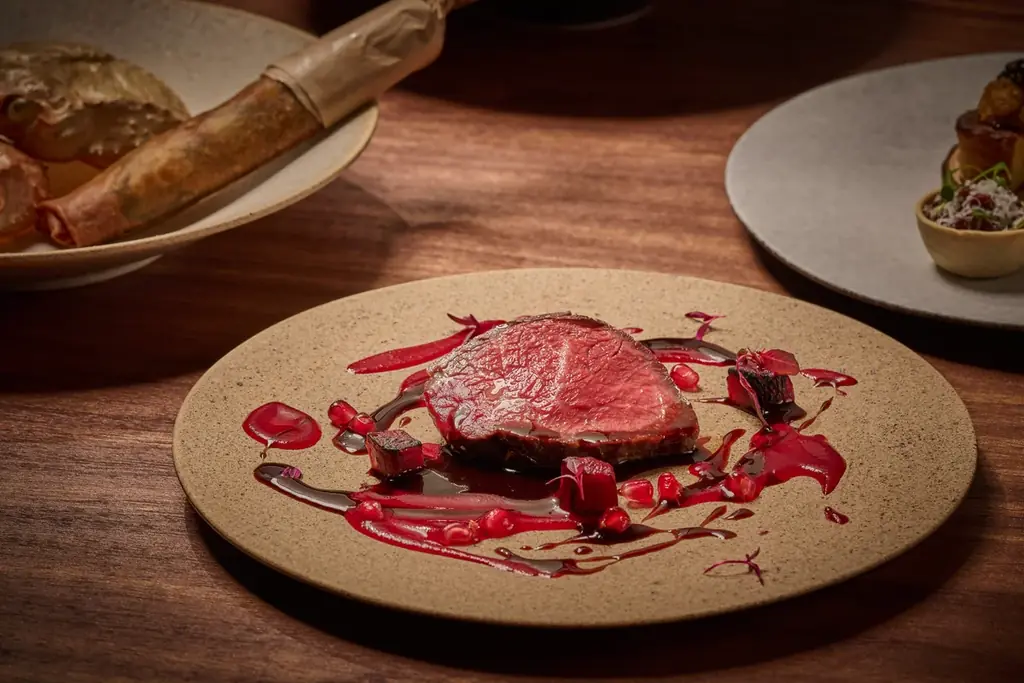 大井町トラックス「The TAILOR YARD MAIN DINING」話題の新ランドマークで珠玉のフレンチ。クリスマス限定ディナー登場 画像 4