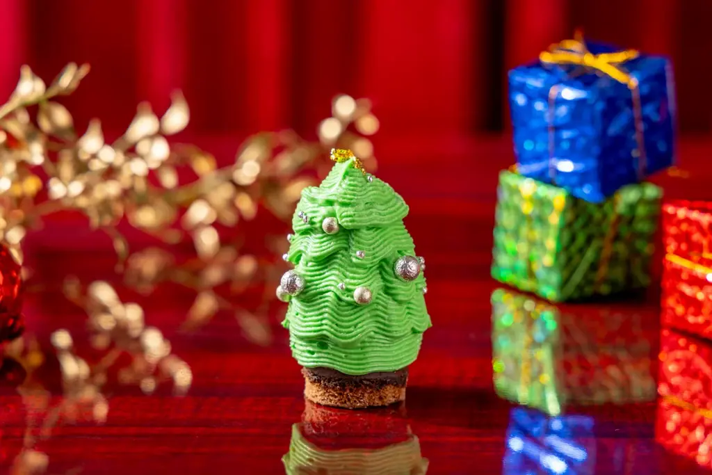 いちごとベリーが彩るクリスマスアフタヌーンティーが登場！あまおうをたっぷり使ったクリスマスリースプレートや、濃厚アップルキャラメルなど 画像 10