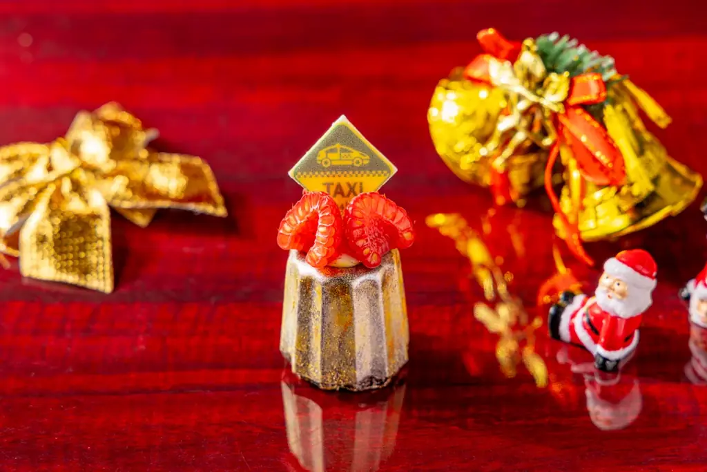 いちごとベリーが彩るクリスマスアフタヌーンティーが登場！あまおうをたっぷり使ったクリスマスリースプレートや、濃厚アップルキャラメルなど 画像 5