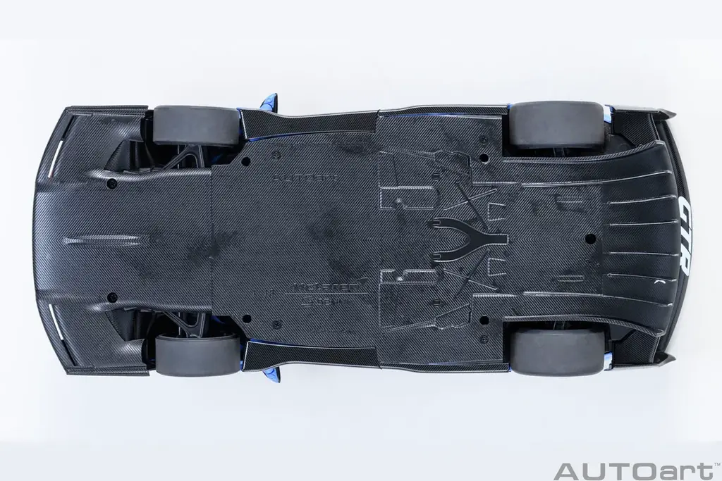 伝説のF1ドライバー「アイルトン・セナ」の名を冠したサーキット専用車『マクラーレン セナ GTR』をAUTOart が1/18スケールでモデル化！ 画像 9