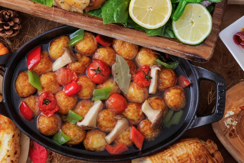 料理とスイーツ、副総料理長とペストリー副料理長が旬の味覚を彩るスイーツ＆ランチブッフェ「匠の饗宴 Battle of Sous chef’s 収穫祭」10月14日より開催 画像 4