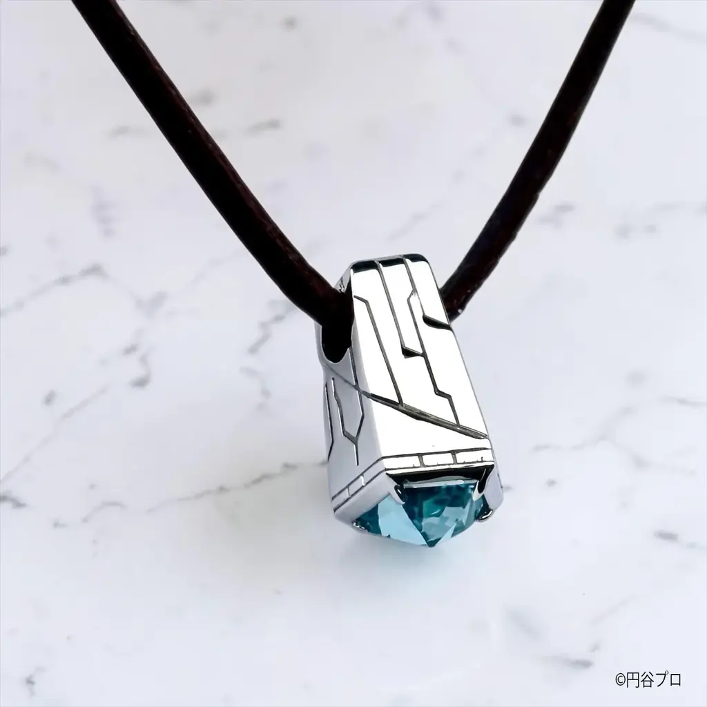 『ウルトラマンオメガ』劇中アイテム「メテオホルダー」をモチーフにしたSILVER925ペンダントが登場！ 画像 3