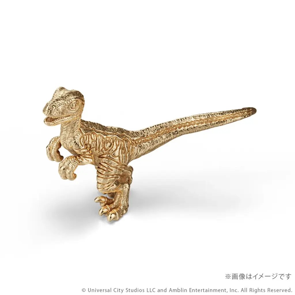 『ジュラシック・ワールド』愛され恐竜「ベビーブルー」が18金で登場！約17mmに、かわいらしさと生命力が輝く 画像 5